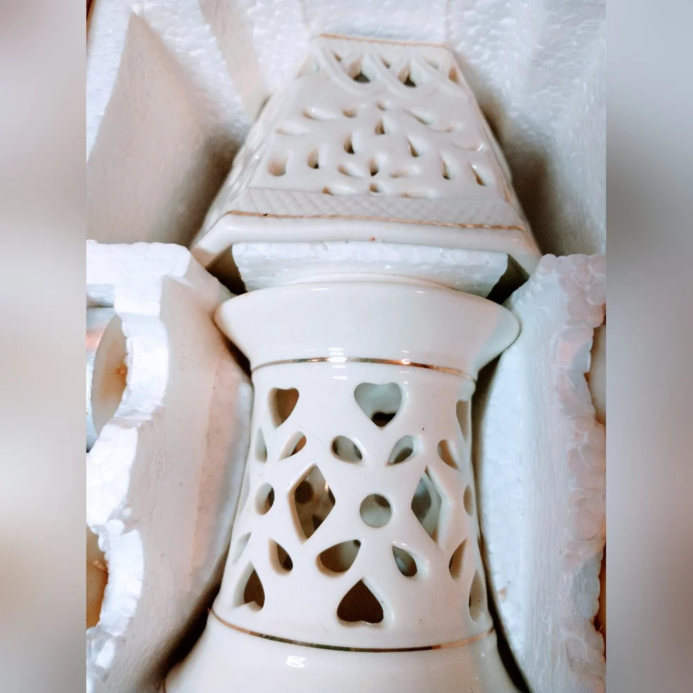 Elegant Pierced Porcelain White Tealight Lamp - Includes Four Tea Light Candles